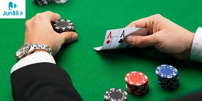 Xì Tố là tựa game cá cược hấp dẫn có nguồn gốc từ Hồng Kông