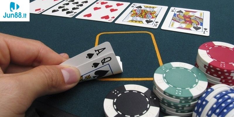 Nắm rõ luật khi chơi Xì Tố rất cần thiết cho anh em