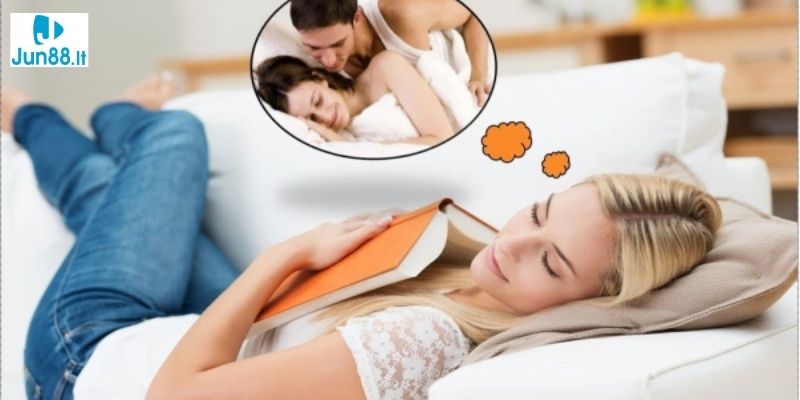 Chiêm bao thấy quan hệ với người cũ cho thấy bạn đang muốn hàn gắn lại tình cảm